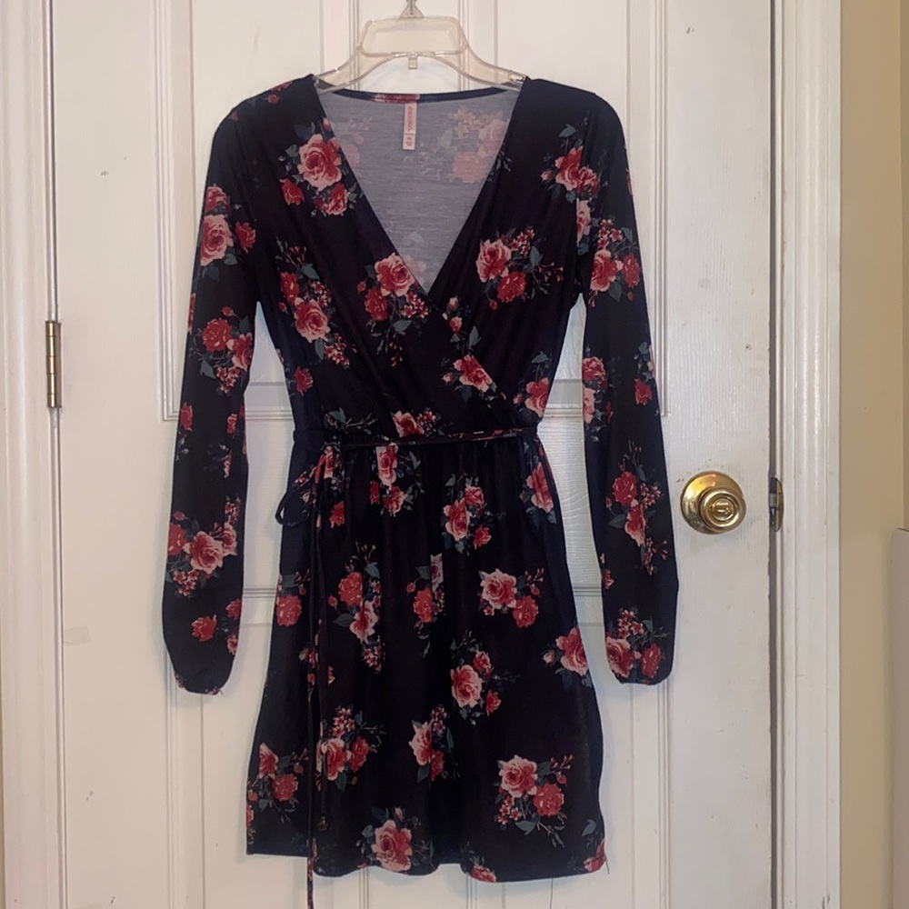 Black Long-sleeve Floral Dress